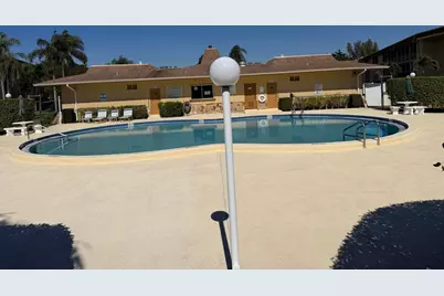 600 Village Green Court #219, Lake Worth Beach, FL 33461 - Photo 11