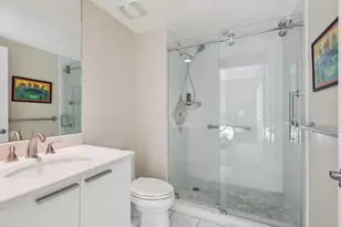 2650 Lake Shore Dr, Riviera Beach, FL 33404 - Photo 23