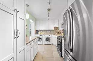 800 E Camino Real, Boca Raton, FL 33432 - Photo 19