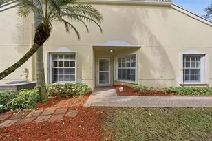 9428 Swansea Ln, West Palm Beach, FL 33411 - Photo 7