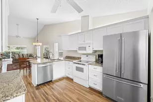 11079 SE Sea Pines Cir, Hobe Sound, FL 33455 - Photo 9