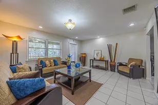 11351 Mellow Ct, Royal Palm Beach, FL 33411 - Photo 9