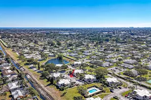 3935 Village Dr, Delray Beach, FL 33445 - Photo 19