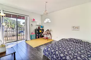 3935 Village Dr, Delray Beach, FL 33445 - Photo 9