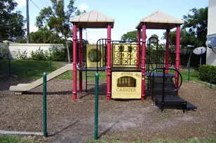 1987 Nassau Dr, Riviera Beach, FL 33404 - Photo 17