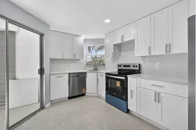 3590 Via Poinciana #202, Lake Worth, FL 33467 - Photo 27