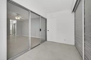 3590 Via Poinciana, Lake Worth, FL 33467 - Photo 35