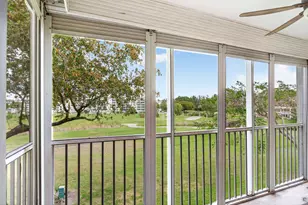 2651 S Palm Aire Dr, Pompano Beach, FL 33069 - Photo 21