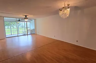 2651 S Palm Aire Dr, Pompano Beach, FL 33069 - Photo 5