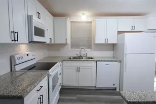 334 Seahorse Terrace, Fort Pierce, FL 34982 - Photo 3