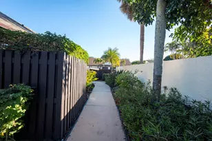 2835 SW 6th St, Delray Beach, FL 33445 - Photo 25