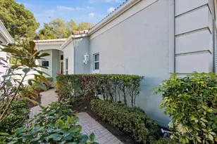 207 Sunset Bay Ct, Palm Beach Gardens, FL 33418 - Photo 3