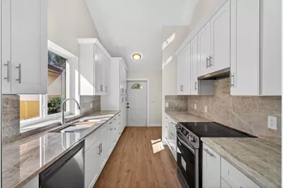 141 Cape Pointe Circle, Jupiter, FL 33477 - Photo 5