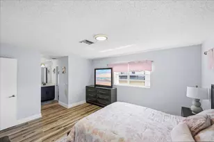 1017 Pheasant Run Dr, Fort Pierce, FL 34982 - Photo 23