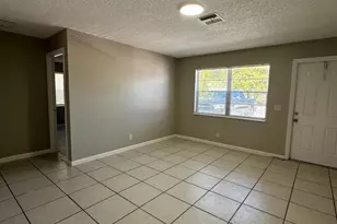 4562 Gulfstream Rd, Palm Springs, FL 33461 - Photo 5