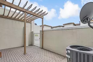 2407 NW 5th St, Boynton Beach, FL 33426 - Photo 35