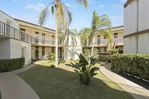 7 Greenway Village N, Royal Palm Beach, FL 33411 - Photo 3