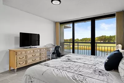 2421 Village Boulevard #206, West Palm Beach, FL 33409 - Photo 15