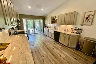 4492 Brook Dr, West Palm Beach, FL 33417 - Photo 9