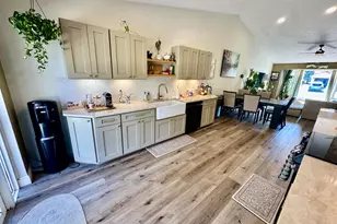 4492 Brook Dr, West Palm Beach, FL 33417 - Photo 11