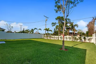 121 Swain Boulevard, Greenacres, FL 33463 - Photo 9