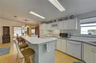 7620 SE Fork River Dr, Stuart, FL 34997 - Photo 5