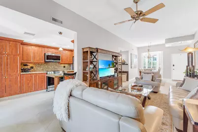 7460 La Paz Boulevard #309, Boca Raton, FL 33433 - Photo 1