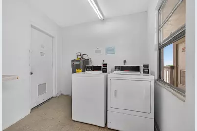 413 Southampton A, West Palm Beach, FL 33417 - Photo 19