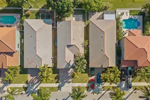 3800 Woodfield Dr, Pompano Beach, FL 33073 - Photo 43