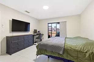 1060 Parkside Green Dr, Greenacres, FL 33415 - Photo 13