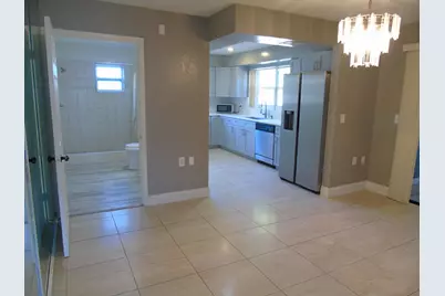 6902 S Plymouth Drive, Lake Worth Beach, FL 33462 - Photo 13