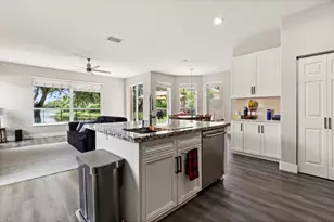 4166 Wellington Shores Dr, Wellington, FL 33449 - Photo 11