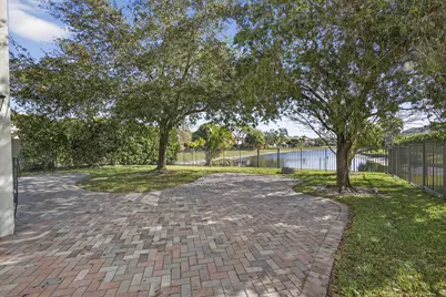 4166 Wellington Shores Drive, Wellington, FL 33449 - Photo 31