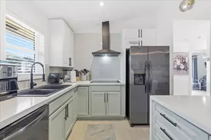 901 SW 111th Way, Davie, FL 33324 - Photo 15