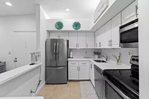 15492 Lakes of Delray Blvd, Delray Beach, FL 33484 - Photo 9