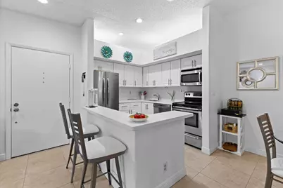 15492 Lakes Of Delray Boulevard #203, Delray Beach, FL 33484 - Photo 7