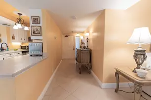 5390 Woodland Lakes Dr, Palm Beach Gardens, FL 33418 - Photo 5