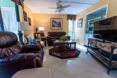 5390 Woodland Lakes Drive #201, Palm Beach Gardens, FL 33418 - Photo 11