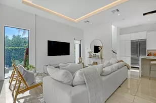 703 NE 5th St, Delray Beach, FL 33483 - Photo 7