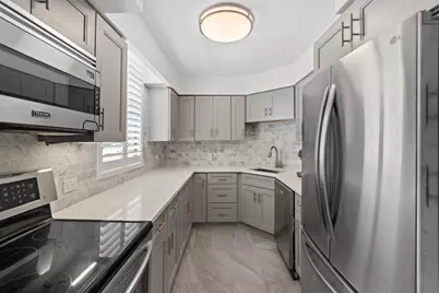 130 Lakeshore Drive #222, North Palm Beach, FL 33408 - Photo 5