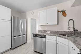 722 Granada St, Fort Pierce, FL 34949 - Photo 9