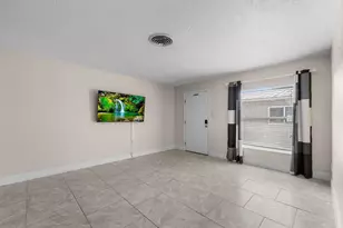 722 Granada St, Fort Pierce, FL 34949 - Photo 3