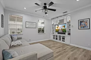 627 Castle Dr, Palm Beach Gardens, FL 33410 - Photo 11