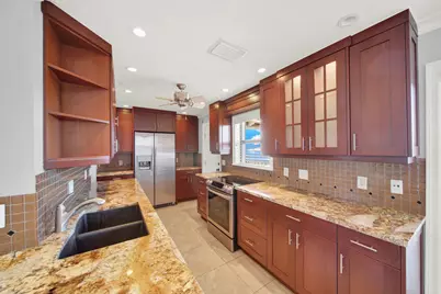 624 SW Saint Lucie Crescent #406, Stuart, FL 34994 - Photo 5