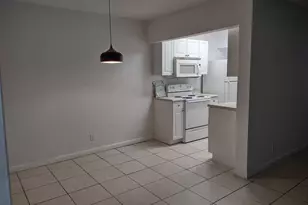 1100 NE 1st Ct, Hallandale Beach, FL 33009 - Photo 5