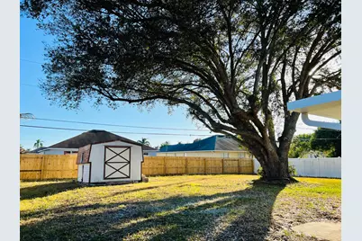 442 SW Lucero Drive, Port Saint Lucie, FL 34983 - Photo 5