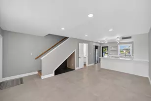 1002 Shorewinds Dr, Hutchinson Island, FL 34949 - Photo 3