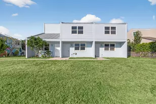 1002 Shorewinds Dr, Hutchinson Island, FL 34949 - Photo 1