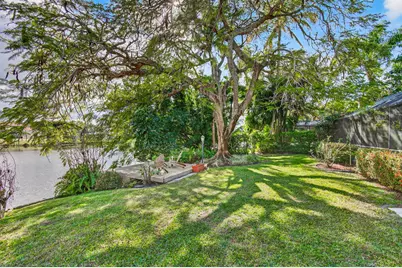 2036 Amesbury Circle, Wellington, FL 33414 - Photo 9