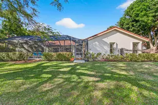 2036 Amesbury Cir, Wellington, FL 33414 - Photo 15